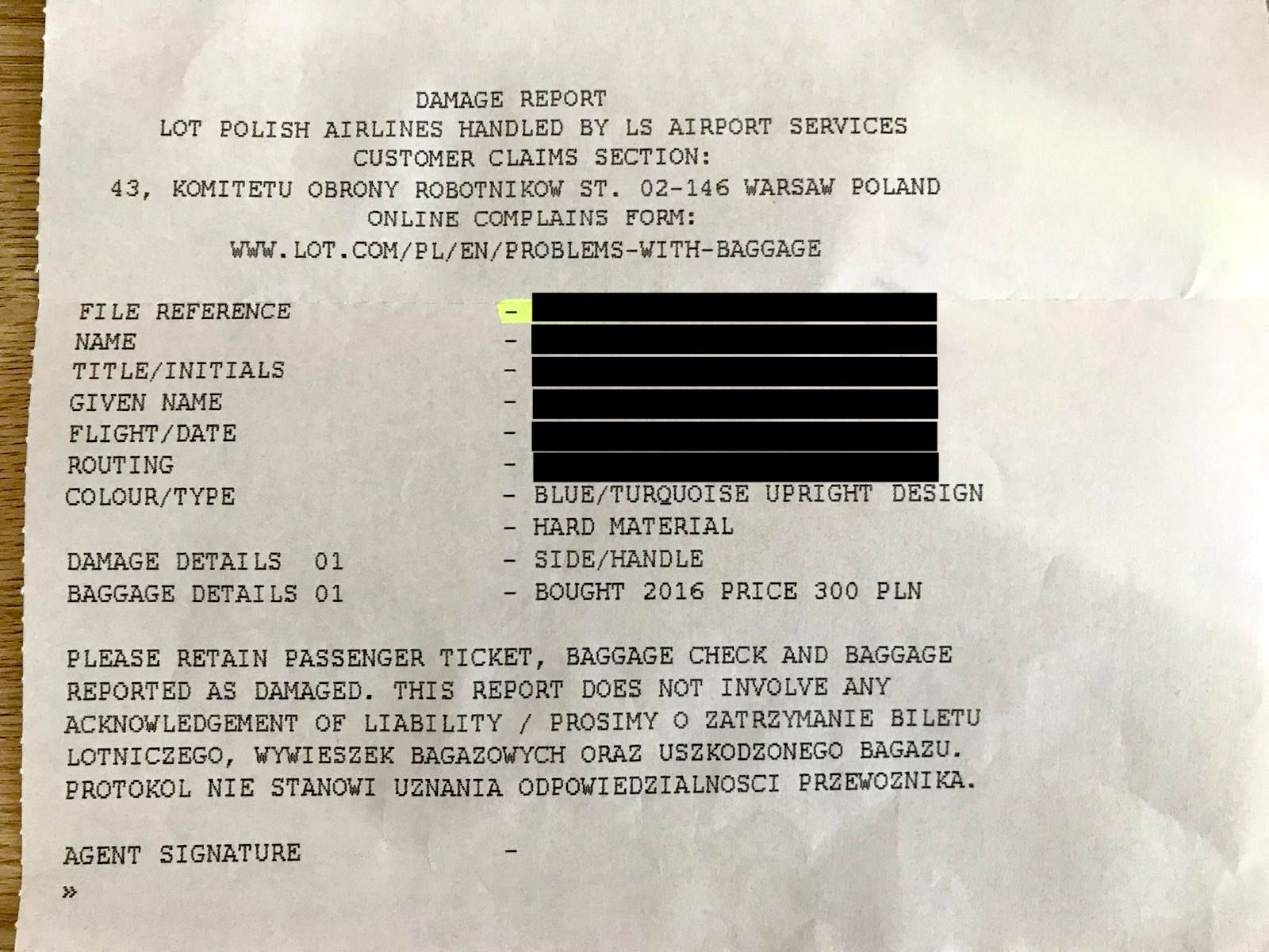 Protokół uszkodzenia bagażu lot z warszawy, z danymi pasażera i opisem uszkodzenia przy uchwycie