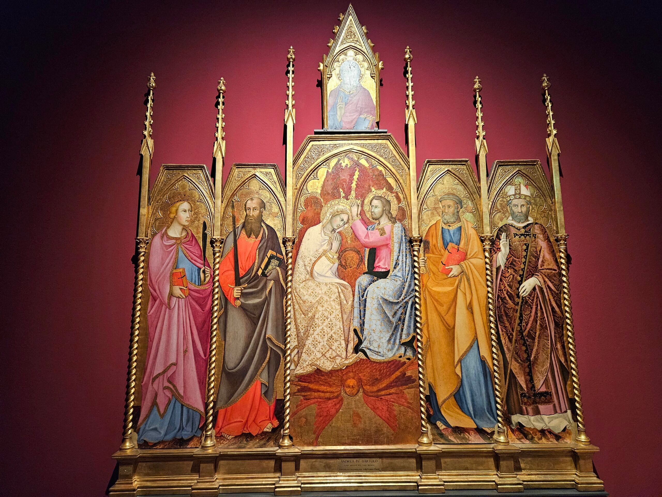 Pinacoteca di brera w mediolanie: gotycki ołtarz ze świętymi na złotym tle