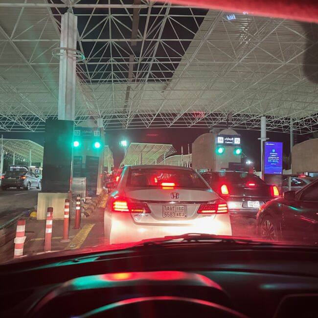 Saudi Arabia, How to rent a car - driving to Bahrain