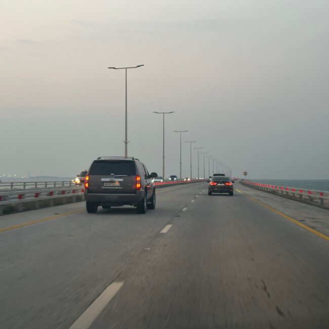 Saudi Arabia, How to rent a car - driving to Bahrain