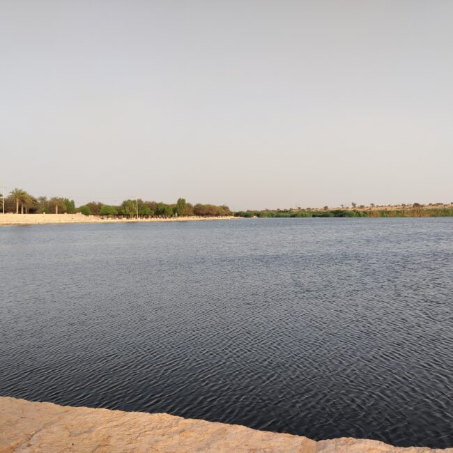 Saudi arabia, riyadh al-hayer park lake