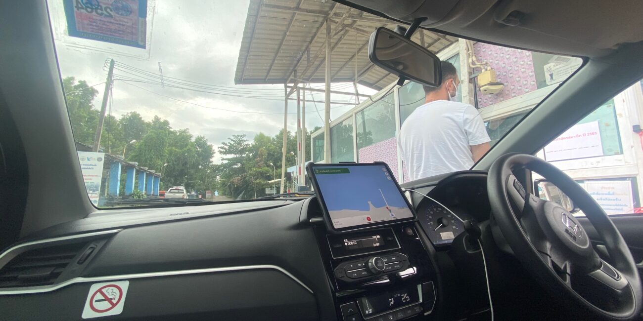 Rent a car pro tips, Thailand road