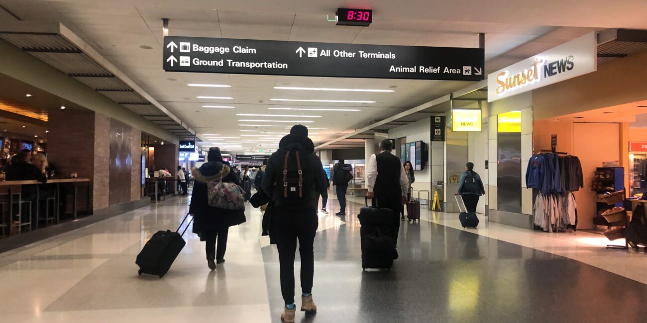 Lost luggage, Article photo