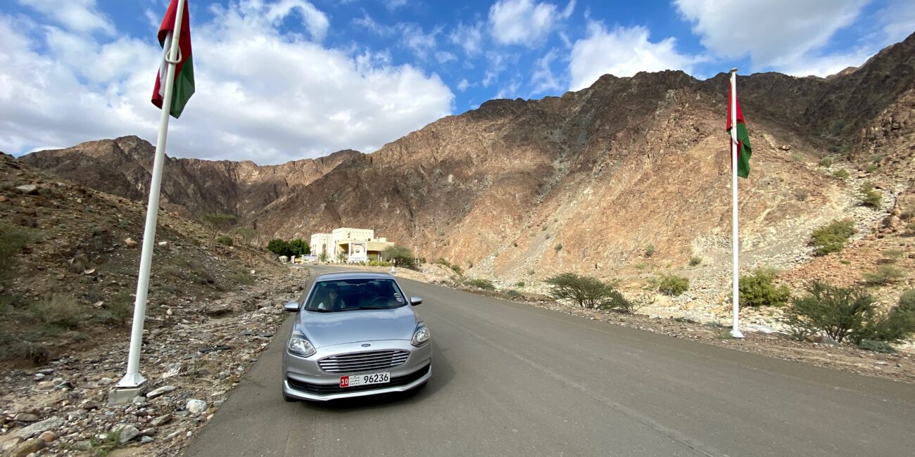 Rent a car pro tips, Omani car on road