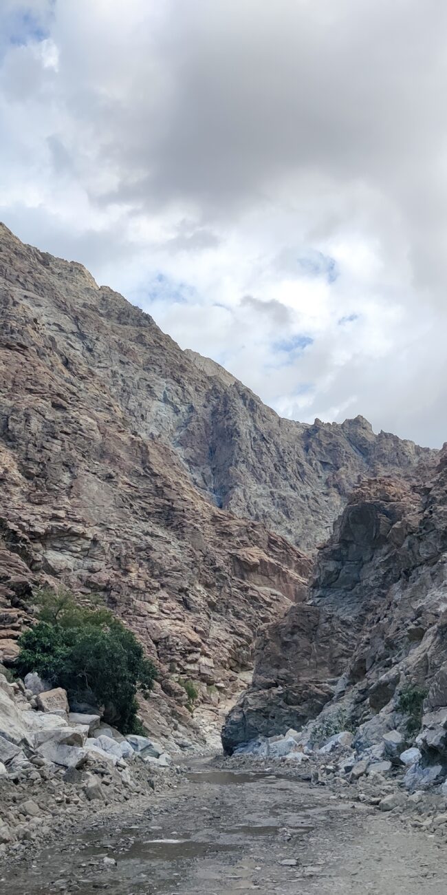 Oman, Madha Article photo