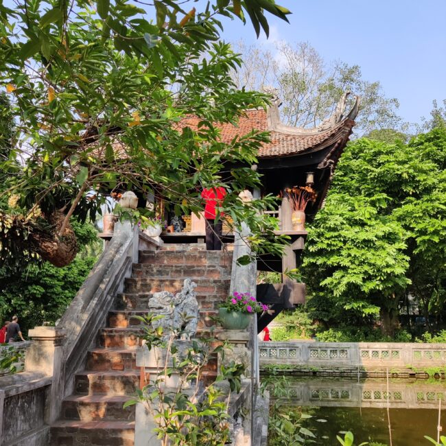 Vietnam, Hanoi One Pilar Pagoda
