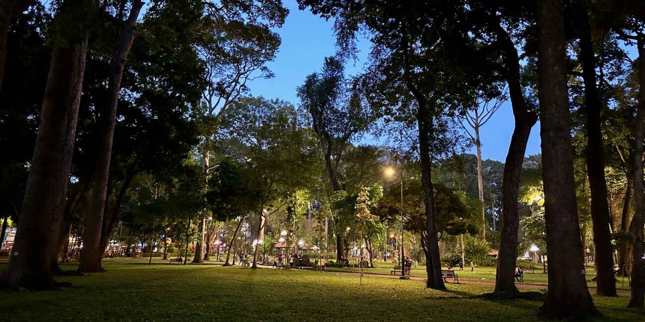Vietnam, Ho Chi Minh Tao Dan Park