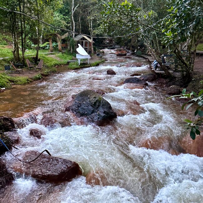 Vietnam, Da Lat Tuyen Lam Lake Spillway