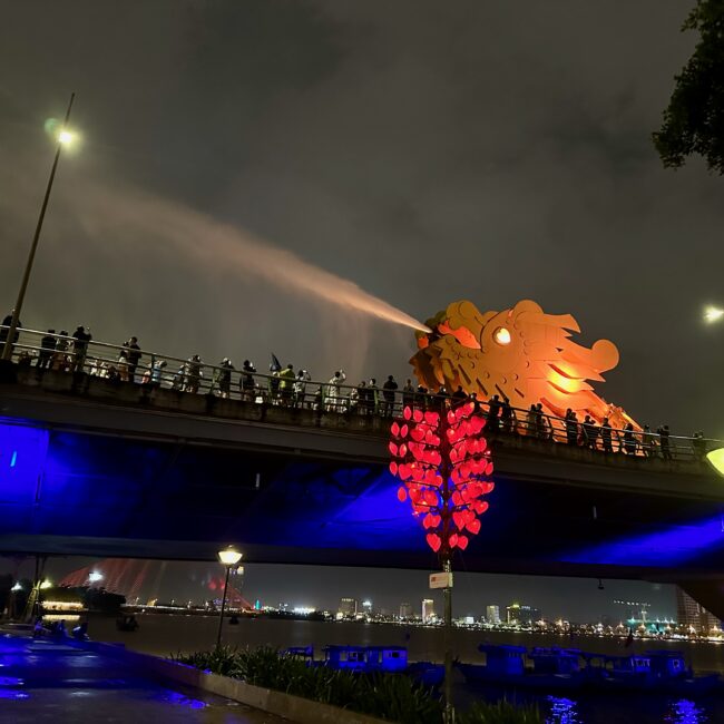 Vietnam, Da Nang Dragon Bridge