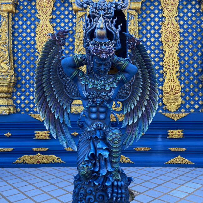 Thailand, Chiang Rai Wat Rong Suea Ten