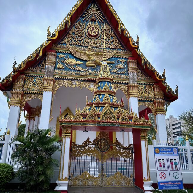 Thailand, Phuket Wat Mongkolnimit