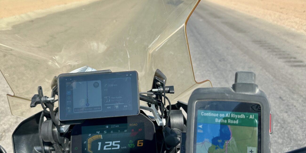 Desert horizons motorcycle expedition, saudi arabia road