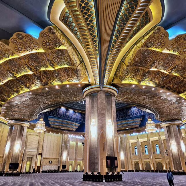 Kuwait, city grand mosque