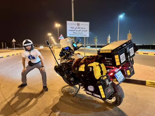 Uae, al ktab land border with oman filip with motorcycle